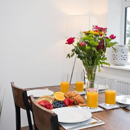 The Bearded Goat Den - A Rural Retreat At This Modern Holiday Cottage Saint Leonards Kültér fotó