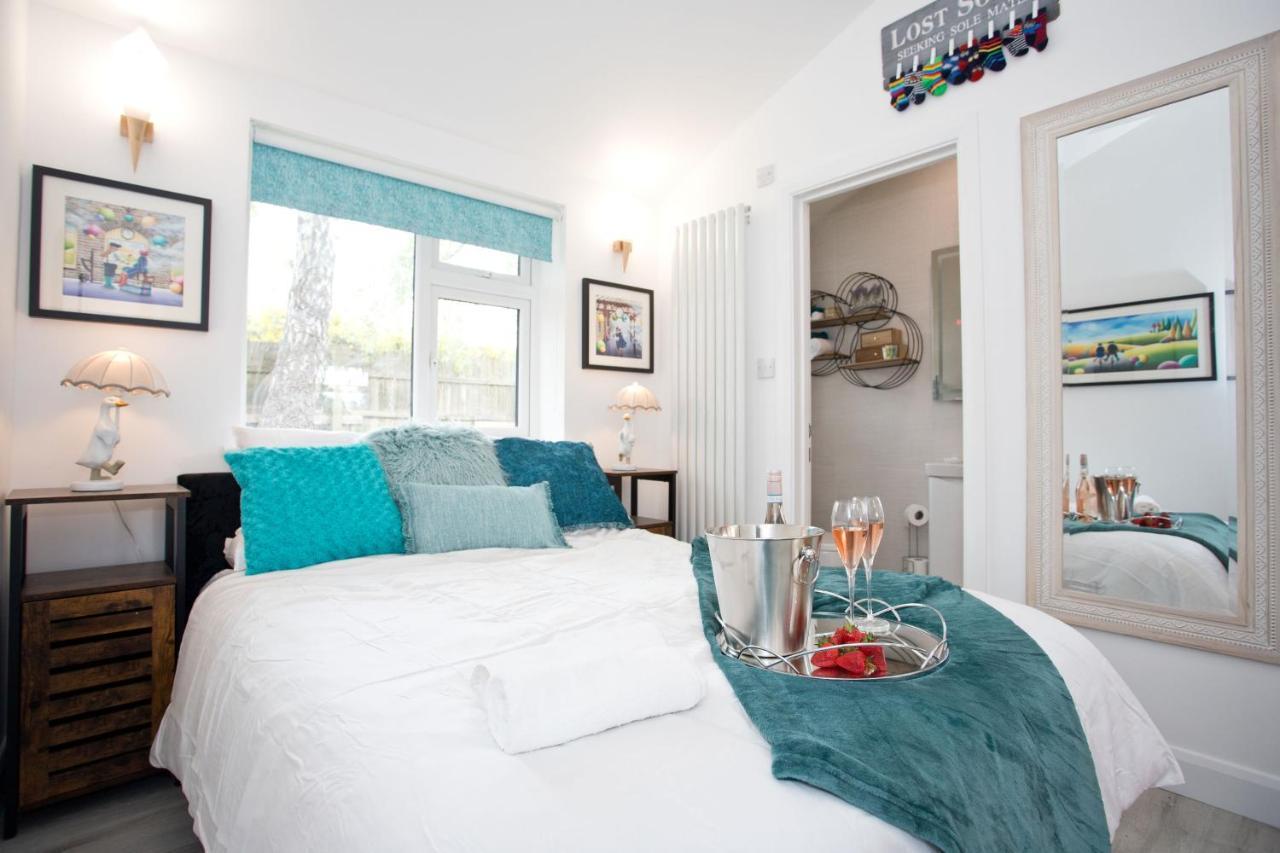 The Bearded Goat Den - A Rural Retreat At This Modern Holiday Cottage Saint Leonards Kültér fotó