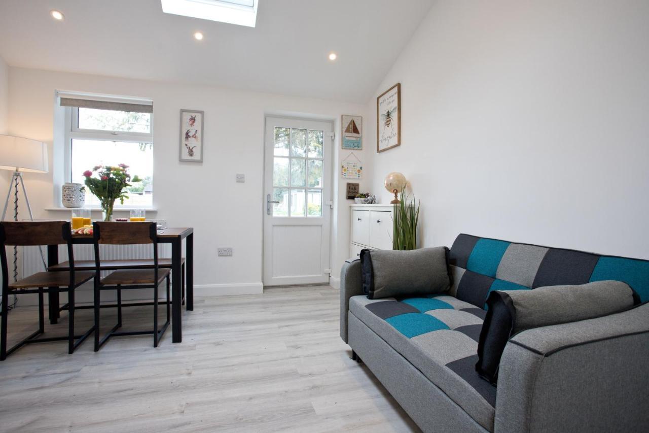 The Bearded Goat Den - A Rural Retreat At This Modern Holiday Cottage Saint Leonards Kültér fotó